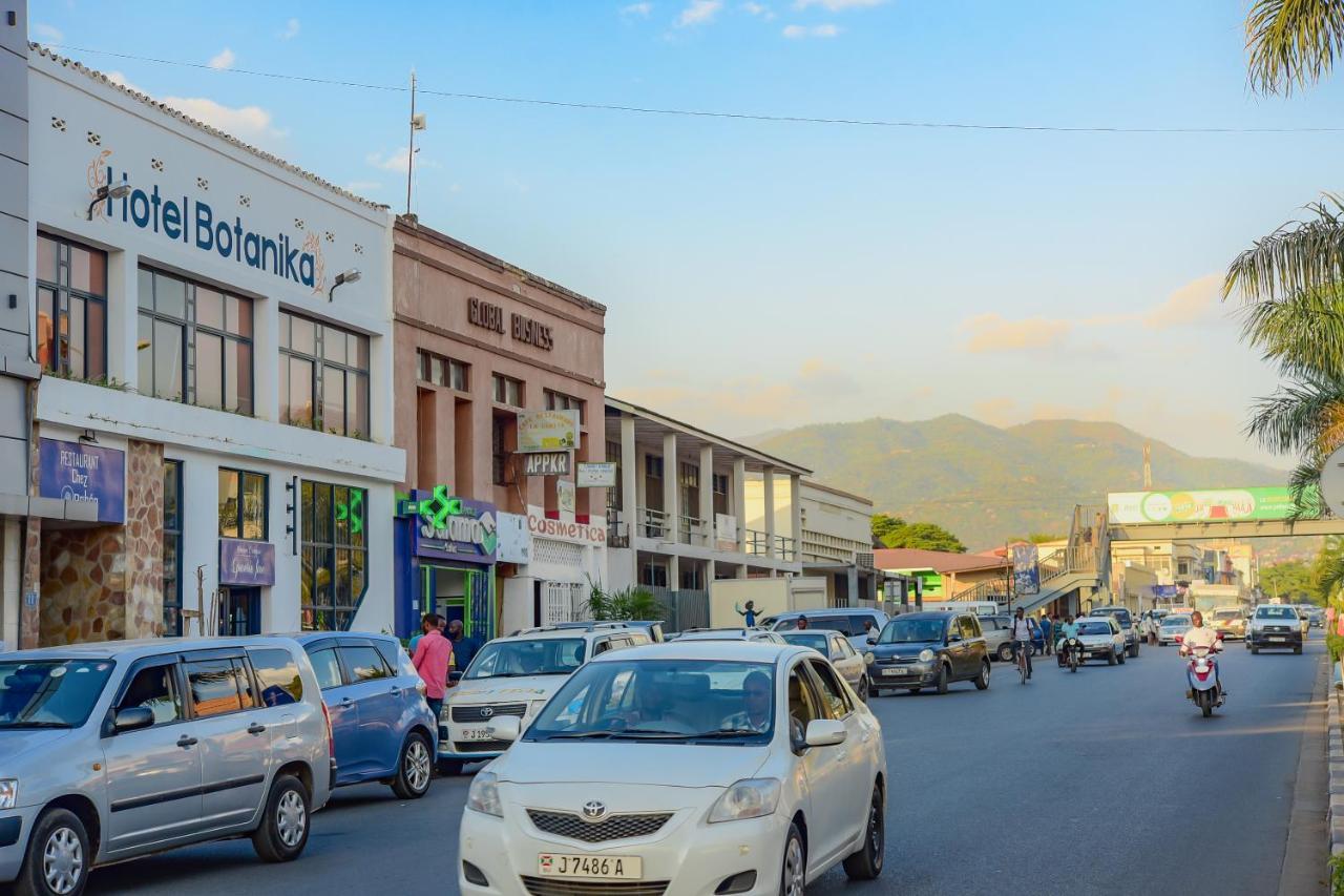 Botanika Hotel Bujumbura Luaran gambar